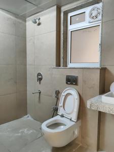 Common Bathroom Image of 825 Sq.ft 2 BHK Apartment / Flat for sale in Kasarvadavali Thane for Rs. 7500000