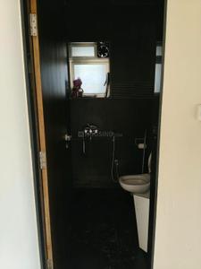 Bathroom Image of 2250 Sq.ft 3 BHK Apartment / Flat for sale in Santacruz West Mumbai for Rs. 110000000
