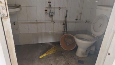 Image of 750 Sq.ft 3 BHK Apartment / Flat for sale in Royal Palms Summit Apartments, Goregaon East, Mumbai for Rs. 10000000