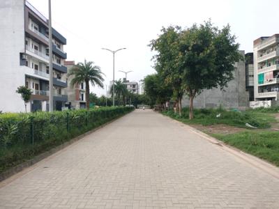 Image of 275 Sq.ft Residential Plot / Land for sale in BPTP Eden Estate, Sector 81, Faridabad for Rs. 75625000