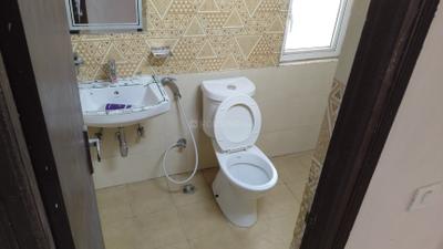 Image of 945 Sq.ft 2.5 BHK Apartment / Flat for rent in NBCC Golf Homes, Noida Extension, Greater Noida for Rs. 18000