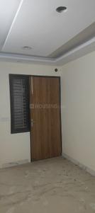 Bedroom Image of 810 Sq.ft 3 BHK Builder Floor for rent in Chanakya Place New Delhi for Rs. 22000