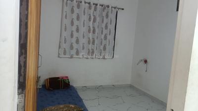 Bathroom Image of 1100 Sq.ft 2 BHK Apartment / Flat for rent in Adgaon Nashik for Rs. 12000
