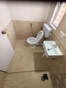 Bathroom Image of 1321 Sq.ft 3 BHK Apartment / Flat for rent in Naiknavare Clarion Park, Aundh Pune for Rs. 45000