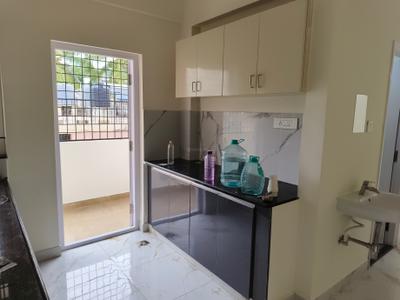 Kitchen Image of 1250 Sq.ft 2 BHK Independent House for rent in Rajajinagar Bengaluru for Rs. 37000