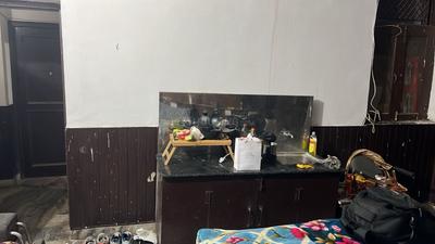 Kitchen Image of 660 Sq.ft 1 BHK Independent House for rent in Beta I Greater Noida for Rs. 16000