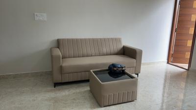 Living Room Image of 1200 Sq.ft 2 BHK Builder Floor for rent in Marathahalli Bengaluru for Rs. 40000