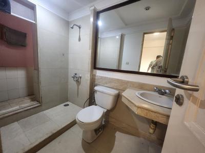 Image of 999 Sq.ft 2 BHK Apartment / Flat for sale in Hiranandani Meadows, Thane West, Thane for Rs. 18700000