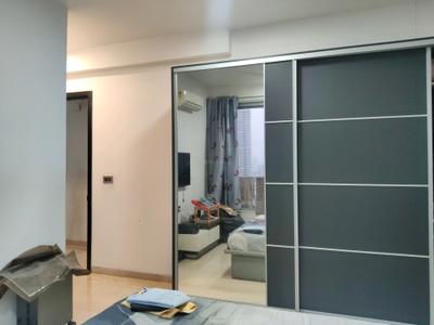 Bedroom Image of 1050 Sq.ft 3 BHK Apartment / Flat for sale in Oberoi Eternia Towers A to D, Mulund West Mumbai for Rs. 32450000