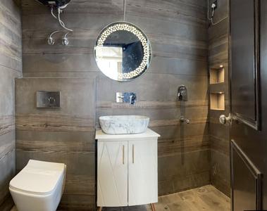 Bathroom Image of 1650 Sq.ft 3 BHK Apartment / Flat for sale in Suvidha Apartment, Sector 56 Gurgaon for Rs. 25000000