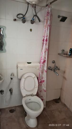 Golden woods Bathroom 1