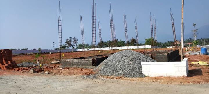 Karamadai Main Image 1