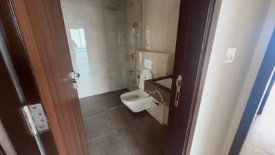 Image of 1260 Sq.ft 3 BHK Apartment / Flat for rent in Piramal Mahalaxmi South Tower, Worli, Mumbai for Rs. 250201