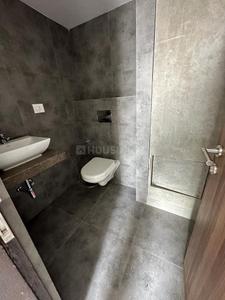 Bathroom Image of 2900 Sq.ft 4 BHK Apartment / Flat for sale in Hubtown Seasons, Chembur Mumbai for Rs. 110000000