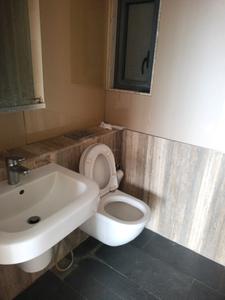 Common Bathroom Image of 1080 Sq.ft 2 BHK Apartment / Flat for sale in Godrej Central, Chembur Mumbai for Rs. 20000000