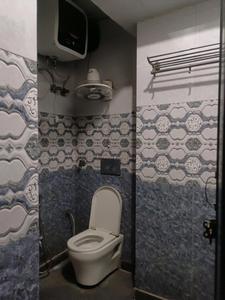 Common Bathroom Image of 750 Sq.ft 2 BHK Apartment / Flat for rent in Pitampura New Delhi for Rs. 31000