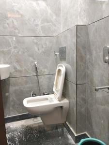 Common Bathroom Image of 500 Sq.ft 2 BHK Builder Floor for rent in Shastri Nagar New Delhi for Rs. 18000