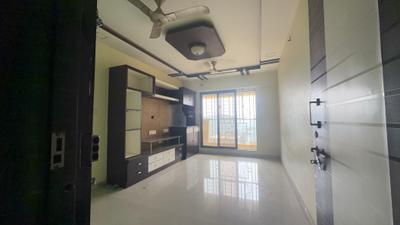 Living Room Image of 585 Sq.ft 1 BHK Apartment / Flat for rent in Cosmos Jewels, Thane West Thane for Rs. 25000