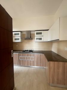 Kitchen Image of 1580 Sq.ft 2.5 BHK Apartment / Flat for sale in Puri Emerald Bay, Sector 104 Gurgaon for Rs. 24000000