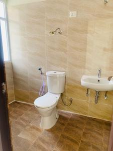 Bathroom Image of 950 Sq.ft 2 BHK Apartment / Flat for sale in Gardenia Golf City Phase 4, Sector 75 Noida for Rs. 8000000