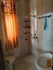 Bathroom Image of 1000 Sq.ft 3 BHK Apartment / Flat for sale in Uttam Nagar New Delhi for Rs. 3500000