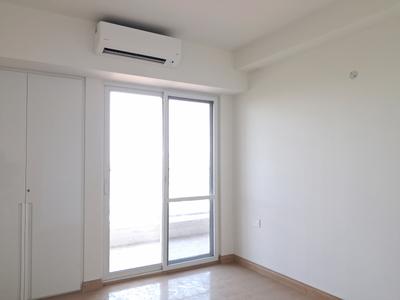 Bedroom Image of 1740 Sq.ft 2 BHK Apartment / Flat for sale in DLF One Midtown, Karampura New Delhi for Rs. 43000000