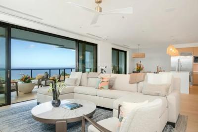Hall Image of 2200 Sq.ft 4 BHK Apartment / Flat for sale in Mulund West Mumbai for Rs. 65900000