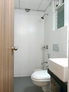 Bedroom One Image of 700 Sq.ft 1.5 BHK Apartment / Flat for rent in Godrej Emerald, Kasarvadavali Thane for Rs. 27500