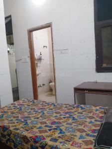 Bedroom Image of Shri Hari Girls PG in Laxmi Nagar, New Delhi