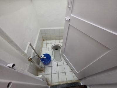 Bathroom Image of 430 Sq.ft 1 RK Apartment / Flat for rent in Kothrud Pune for Rs. 18000