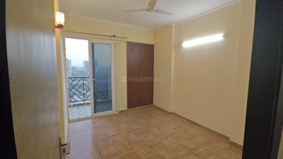 Bedroom Image of 2200 Sq.ft 4 BHK Apartment / Flat for sale in Saya Gold Avenue, Indirapuram Ghaziabad for Rs. 32000000