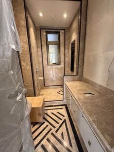 Bathroom Image of 2450 Sq.ft 3 BHK Builder Floor for sale in Defence Colony New Delhi for Rs. 130000000