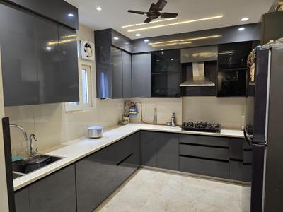 Kitchen Image of 1900 Sq.ft 3 BHK Builder Floor for sale in Tilak Nagar New Delhi for Rs. 30500000