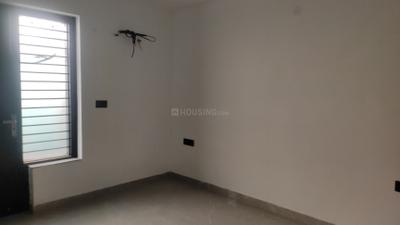 Bedroom Image of 1620 Sq.ft 3 BHK Builder Floor for sale in BPTP Eden Estate, Sector 81 Faridabad for Rs. 20500000