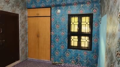 Bedroom Image of 1360 Sq.ft 3 BHK Apartment / Flat for rent in Koyambedu Chennai for Rs. 35000