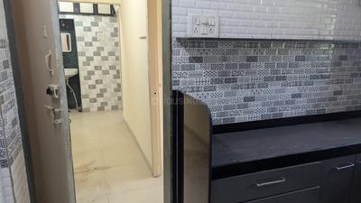 Kitchen Image of 1000 Sq.ft 2 BHK Apartment / Flat for rent in Chembur Mumbai for Rs. 50000