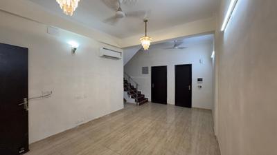 Living Room Image of 1700 Sq.ft 3.5 BHK Villa for rent in Amrapali Dream Valley, Noida Extension Greater Noida for Rs. 30000