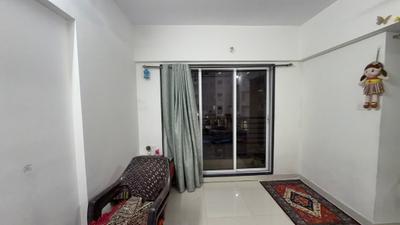 Living Room Image of 531 Sq.ft 1 BHK Apartment / Flat for sale in Sukur Sapphire Phase I, Kasarvadavali Thane for Rs. 7000000