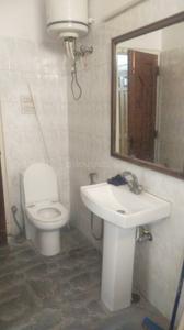 Bathroom Image of 2500 Sq.ft 4 BHK Apartment / Flat for rent in Rishita Manhattan, Gomti Nagar Extension Lucknow for Rs. 52000