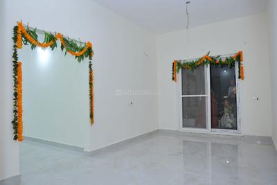 2 BHK Unfurnished Flat