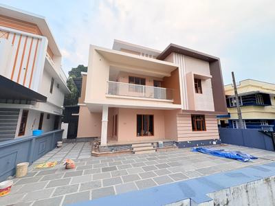 Image of 2200 Sq.ft 4 BHK Independent House for sale in Aluva, Kochi for Rs. 9000000
