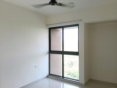 Bedroom Image of 900 Sq.ft 2 BHK Apartment / Flat for rent in Lodha Splendora, Kasarvadavali Thane for Rs. 28099