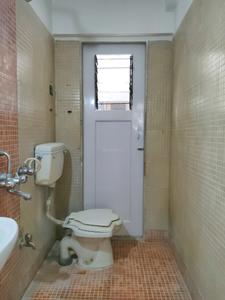 Common Bathroom Image of 910 Sq.ft 2 BHK Apartment / Flat for rent in Kasarvadavali Thane for Rs. 28000