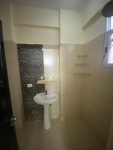 Bathroom Image of 930 Sq.ft 2 BHK Apartment / Flat for sale in Supertech Cape Town, Sector 74 Noida for Rs. 11000000