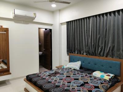 Bedroom Image of 1746 Sq.ft 3 BHK Apartment / Flat for sale in Shree Keshvam Heights, Tragad Ahmedabad for Rs. 9999000