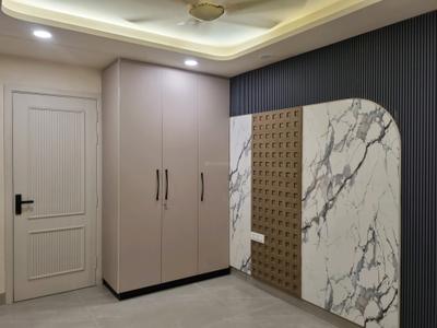 Bedroom Image of 1100 Sq.ft 3 BHK Builder Floor for sale in Janakpuri New Delhi for Rs. 17000000
