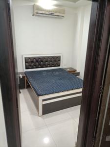 Bedroom Image of 800 Sq.ft 2 BHK Builder Floor for rent in Preet Vihar New Delhi for Rs. 25000
