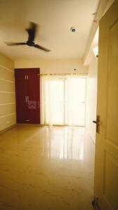 Bedroom Image of 1320 Sq.ft 3 BHK Apartment / Flat for sale in Nimbus The Hyde Park, Sector 78 Noida for Rs. 15000000