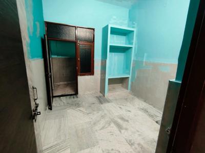 Bedroom Image of 900 Sq.ft 3 BHK Independent House for rent in Barra Kanpur for Rs. 12500