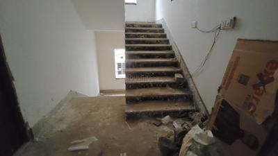 Staircase Image of 805 Sq.ft 2 BHK Apartment / Flat for sale in Keshtopur Kolkata for Rs. 2950000